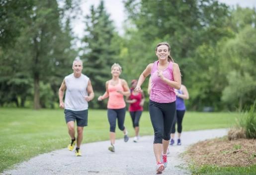 劉畊宏健身操跳完拉伸多久合適?跟著劉畊宏一個月瘦多少