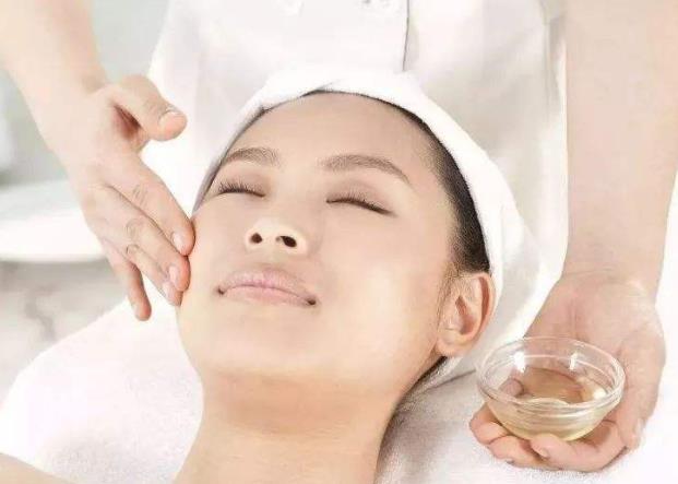 用瘦臉精油有用嗎 強化臉部表情肌緊實肌肉去除雙下巴