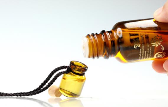 精油按摩減肥怎么樣 刺激穴位消除堆積毒素分解脂肪