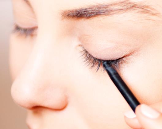 內(nèi)雙怎么畫眼線?怎么使用液體眼線?