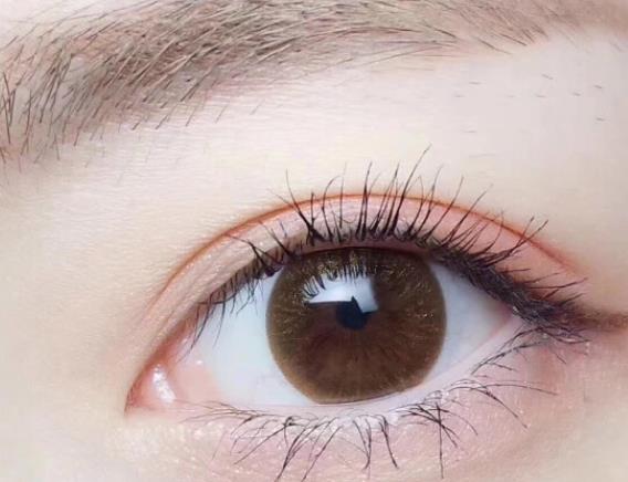 使用美瞳對眼睛有害嗎?美瞳戴多長時(shí)間?