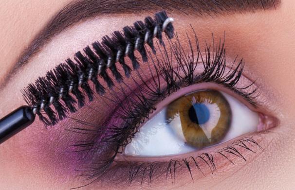 睫毛膏干了怎么辦 熱水,維生素,眼藥水,香水等有效