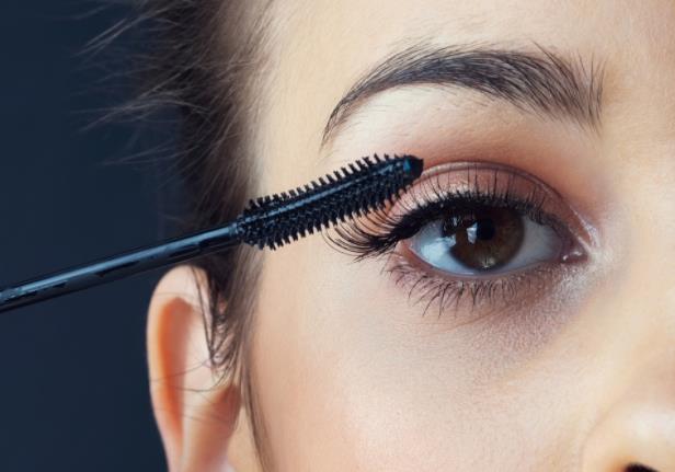刷睫毛膏會變長嗎 短暫顯長加密提高支撐力