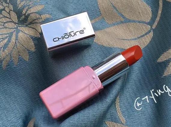 稚優(yōu)泉的口紅好用嗎 安全滋潤不易掉色有質(zhì)感