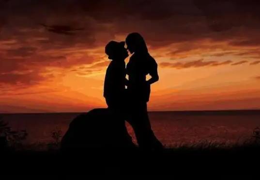 分手后立刻有了新歡真的合情合理嗎?約前任見面怎么開口說話