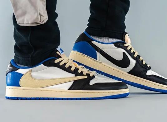 耐克十大最貴的鞋排名,閃電倒鉤Air Jordan 1 High價格在20-21萬左右