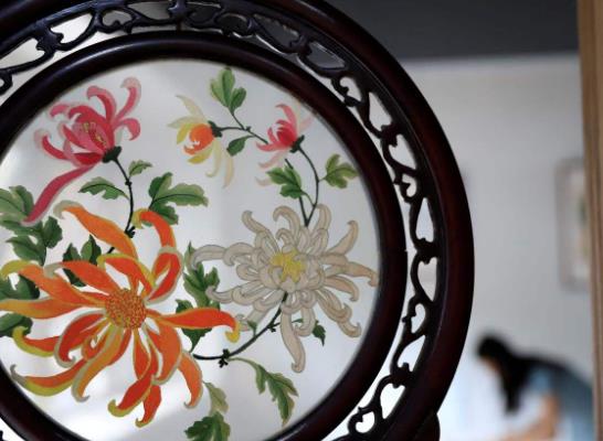 南昌十大特產(chǎn)干貨,軍山湖大閘蟹肉質(zhì)多且鮮美、安義瓦灰雞肉嫩湯鮮