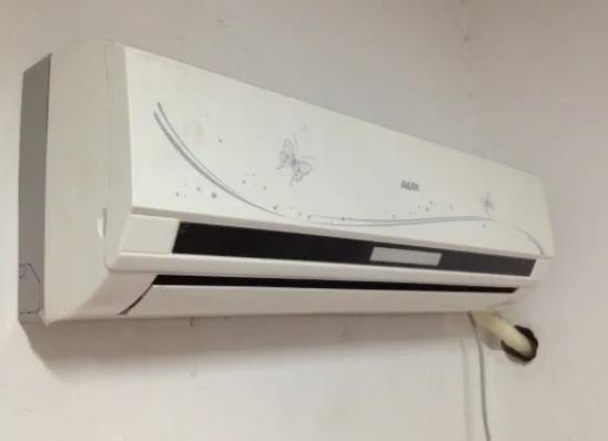 怎么查格力空調(diào)的購買日期?空調(diào)外機(jī)掛墻好還是放地上好 怎么查格力空調(diào)的購買日期?空調(diào)外機(jī)掛墻好還是放地上好