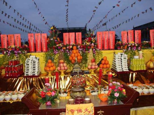 饅頭上的紅點(diǎn)是蒸完點(diǎn)嗎?過年擺供饅頭擺幾天收起來 饅頭上的紅點(diǎn)是蒸完點(diǎn)嗎?過年擺供饅頭擺幾天收起來