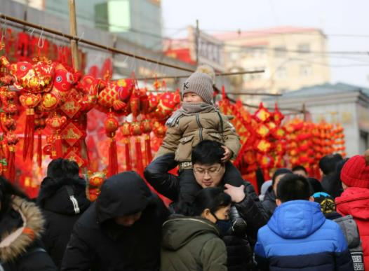 大年初一擺供都有什么?大年初一必須要上香嗎 大年初一擺供都有什么?大年初一必須要上香嗎