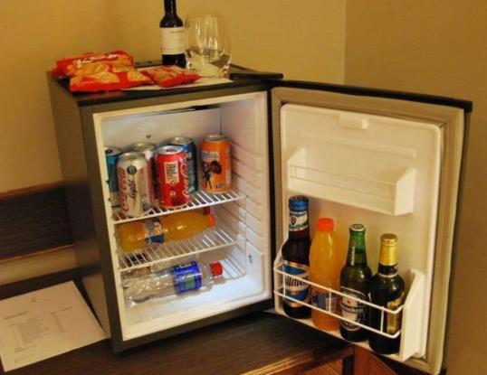 買冰箱一個月壞了怎么辦?網購冰箱收貨注意事項 買冰箱一個月壞了怎么辦?網購冰箱收貨注意事項