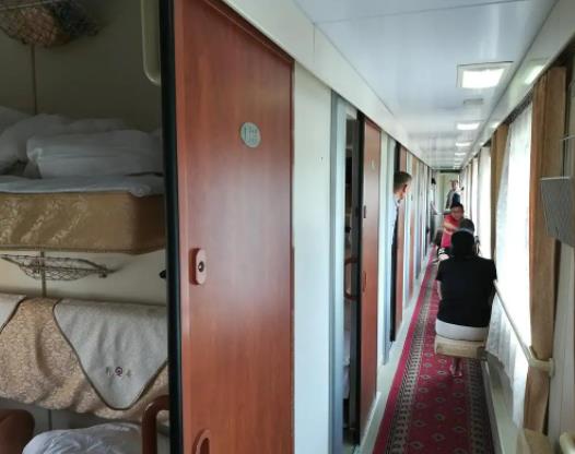 火車硬臥上鋪空間有多大?硬臥怎么找鋪位 火車硬臥上鋪空間有多大?硬臥怎么找鋪位