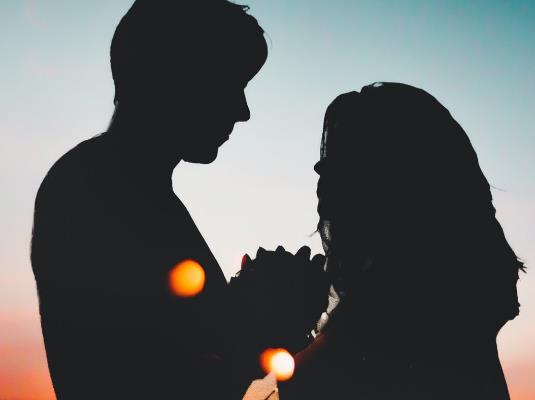 結婚對方的家庭重要還是人重要?見到男朋友的家人該怎么問好 結婚對方的家庭重要還是人重要?見到男朋友的家人該怎么問好