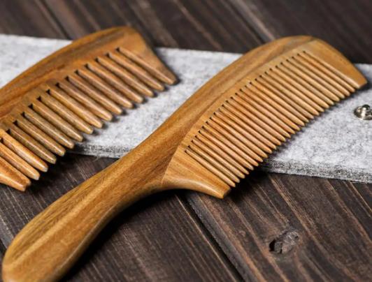 為什么檀木梳子用久了會不香?梳子斷了扔了還是留著 為什么檀木梳子用久了會不香?梳子斷了扔了還是留著