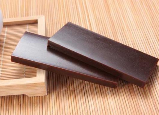 藥店阿膠糕可以刷醫(yī)保卡嗎?阿膠吃過量有什么不良反應(yīng) 藥店阿膠糕可以刷醫(yī)保卡嗎?阿膠吃過量有什么不良反應(yīng)