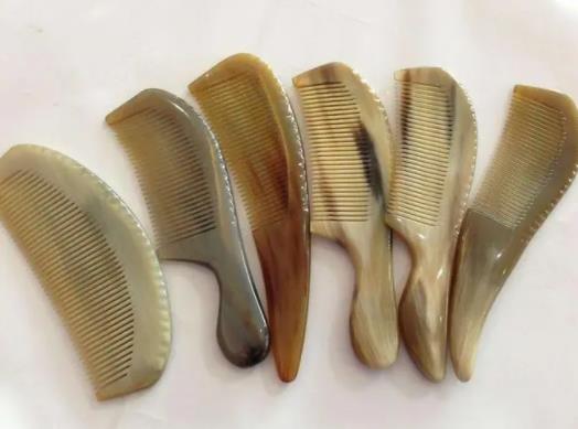 牛角梳摔地上容易斷嗎?牛角梳一摔就斷了是不是假的 牛角梳摔地上容易斷嗎?牛角梳一摔就斷了是不是假的