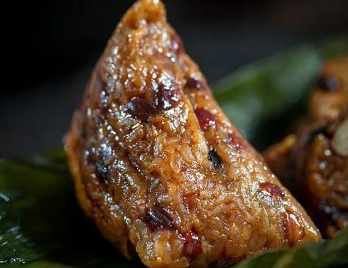 粽子20度左右放一晚上可以吃嗎?煮粽子放什么東西又香又好吃 粽子20度左右放一晚上可以吃嗎?煮粽子放什么東西又香又好吃