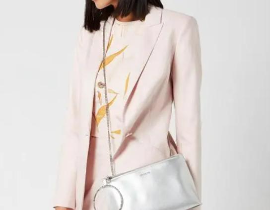 全球十大輕奢品牌排行榜,MichaelKors崇尚自我表達、Coach包包最出名 全球十大輕奢品牌排行榜,MichaelKors崇尚自我表達、Coach包包最出名