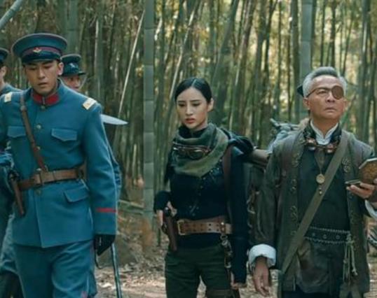 �ÿ��ִ̼��ıIĹ��Ӱ���а������X�Կߡ�������֮�����Eֵ��һ��