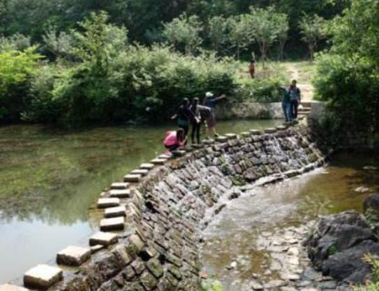 ���(y��ng)����ĵط��������u��ɽ�L(f��ng)���^(q��)ֲ���S�������(y��ng)�`ɽ��?k��)o��Ȼ