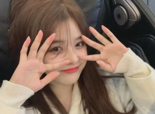 女生的頭發應該多久修剪一次?有什么理發時應該注意的嗎 女生的頭發應該多久修剪一次?有什么理發時應該注意的嗎