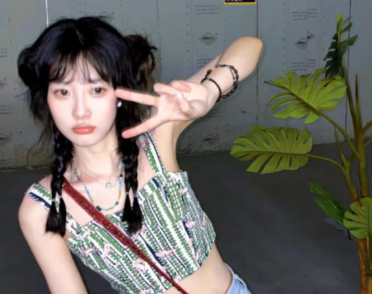 女生的頭發應該多久修剪一次?有什么理發時應該注意的嗎 女生的頭發應該多久修剪一次?有什么理發時應該注意的嗎