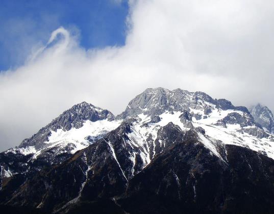 爬玉龍雪山氧氣瓶要吸多久?爬完玉龍雪山發燒正常嗎 爬玉龍雪山氧氣瓶要吸多久?爬完玉龍雪山發燒正常嗎