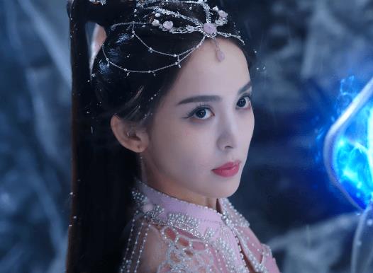 雪鷹領主男主東伯雪鷹有幾個女人?雪鷹領主長風騎士池丘白好的壞的 雪鷹領主男主東伯雪鷹有幾個女人?雪鷹領主長風騎士池丘白好的壞的