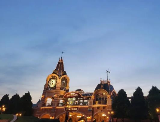 ȥ�Ϻ���ʿ�Ꭷʲô�|�����m���Ϻ���ʿ�����ջ���ÿ��(g��)�²�һ�ӆ�