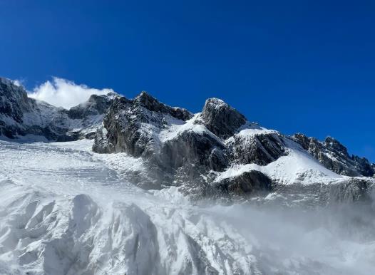 爬玉龍雪山要多少錢?玉龍雪山可以徒步上去嗎 爬玉龍雪山要多少錢?玉龍雪山可以徒步上去嗎