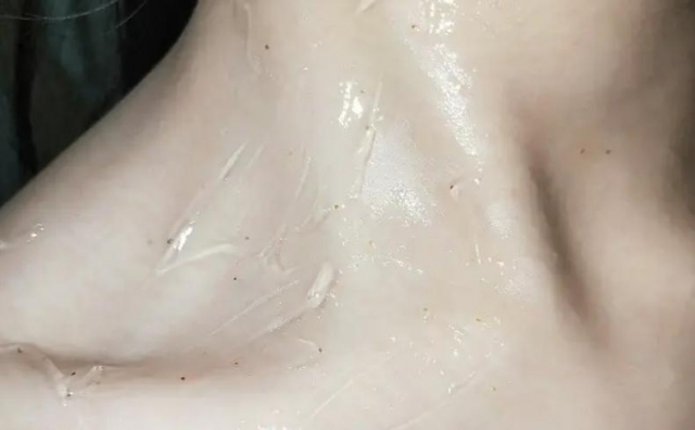 磨砂膏幾天用一次合適呢 多芬磨砂膏需要持續嗎 磨砂膏幾天用一次合適呢 多芬磨砂膏需要持續嗎