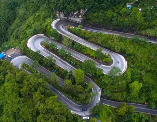 中國十大最美自駕公路,天門山盤山公路非常崎嶇、滇藏公路風光優美 中國十大最美自駕公路,天門山盤山公路非常崎嶇、滇藏公路風光優美