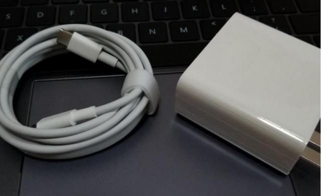 充電器好處 充電器發熱很燙有沒有危險 充電器好處 充電器發熱很燙有沒有危險