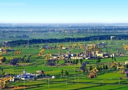 世界十大油田排名,加瓦爾油田年產量2.8億噸、大布爾干油田年產量7000萬噸 世界十大油田排名,加瓦爾油田年產量2.8億噸、大布爾干油田年產量7000萬噸