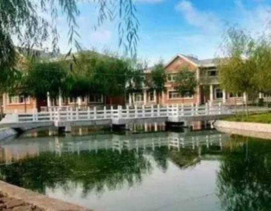 ɽ��ʮ�󸻴����а񣬴�կ��ǳ��������ʳǴ��ǚvʷ�Ļ�����