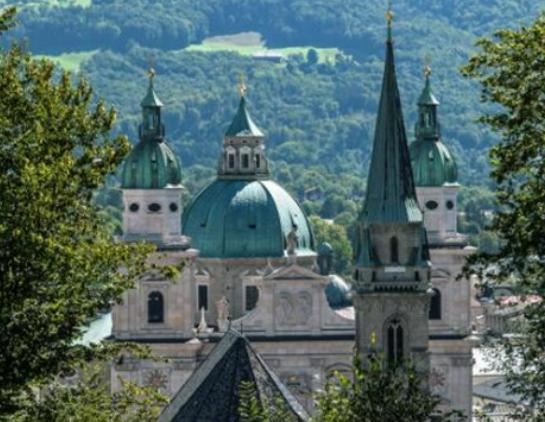 歐洲十大城堡排行榜,圣米歇爾山城堡像個小王國、薩爾斯堡讓人留戀 歐洲十大城堡排行榜,圣米歇爾山城堡像個小王國、薩爾斯堡讓人留戀