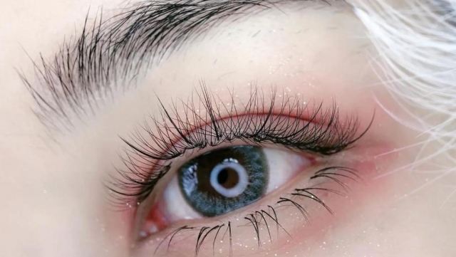 嫁接睫毛真的睫毛會掉光嗎 經常接睫毛自己的睫毛會掉光嗎 嫁接睫毛真的睫毛會掉光嗎 經常接睫毛自己的睫毛會掉光嗎