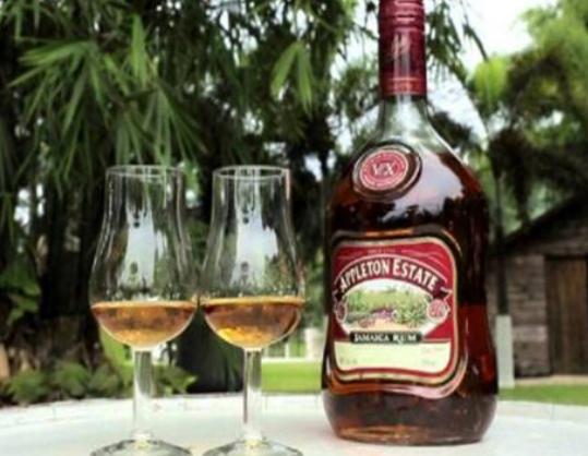 ȫ��ʮ���Ҿ����а񣬲��m���s���ؼӡ��_��Ħ62��ʿ�ɾƾ���ȸ�