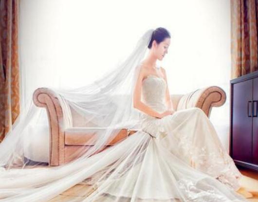 十大婚紗品牌排行榜,王薇薇款式簡(jiǎn)潔流暢、普洛諾維斯以優(yōu)雅聞名 十大婚紗品牌排行榜,王薇薇款式簡(jiǎn)潔流暢、普洛諾維斯以優(yōu)雅聞名