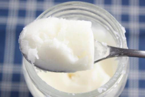 椰子油凍住了怎么化開?椰子油凝固可以微波嗎 椰子油凍住了怎么化開?椰子油凝固可以微波嗎