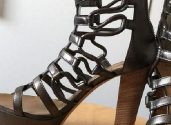 ����ʮ���ݳ�ŮЬƷ��������Manolo Blahnik��Jimmy Choo�����˰V��