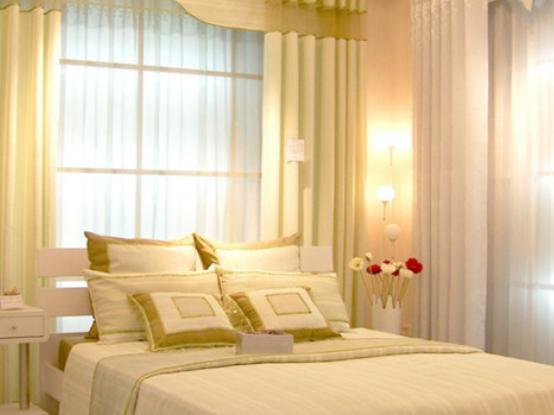 ʮ�󴰺�����Ʒ�����а����~��ˮ������Ħ���˴������Ђ��Ի�