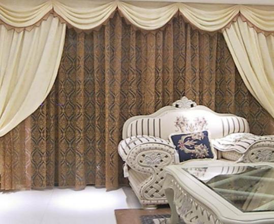 ʮ�󴰺�����Ʒ�����а����~��ˮ������Ħ���˴������Ђ��Ի�