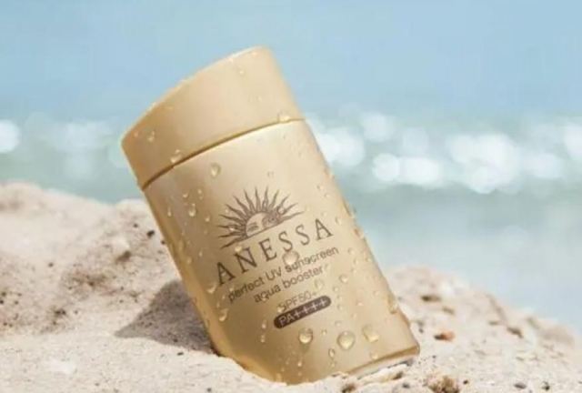 安耐曬含酒精嗎 防曬霜有酒精的好還是無酒精的好 安耐曬含酒精嗎 防曬霜有酒精的好還是無酒精的好