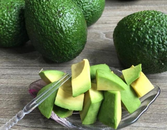 ţ�͹���������ܳԆ� ���ӱ���ţ�͹��]�к�ɫ�w�S