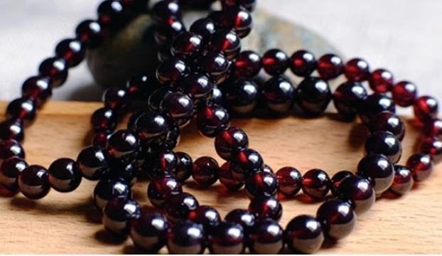 一串石榴石多少顆最好 女人戴石榴石雙數好單數好 一串石榴石多少顆最好 女人戴石榴石雙數好單數好