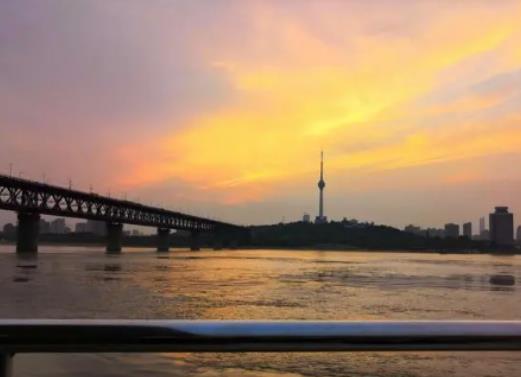 ��h��؎���������죿��h����һ���������