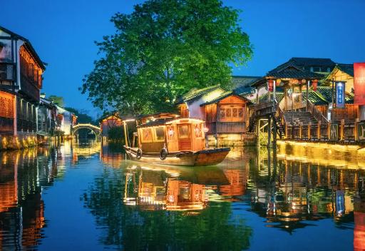 �Ї�ʮ����ɫС����а�����������Ƿ����ű�ˮ悺�����ɫ