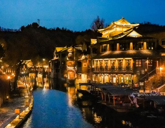 �Ї�ʮ����ɫС����а�����������Ƿ����ű�ˮ悺�����ɫ