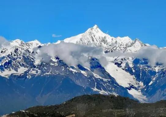 梅里雪山高反嚴(yán)重嗎?6月份去梅里雪山穿什么衣服 梅里雪山高反嚴(yán)重嗎?6月份去梅里雪山穿什么衣服